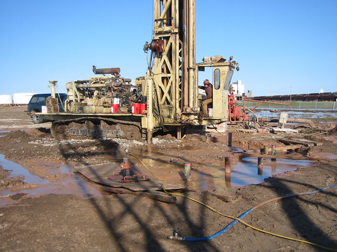 Drilling and Installation of Freeze Pipes, Hutchinson, Kansas.  (Courtesy of Keller, North America)