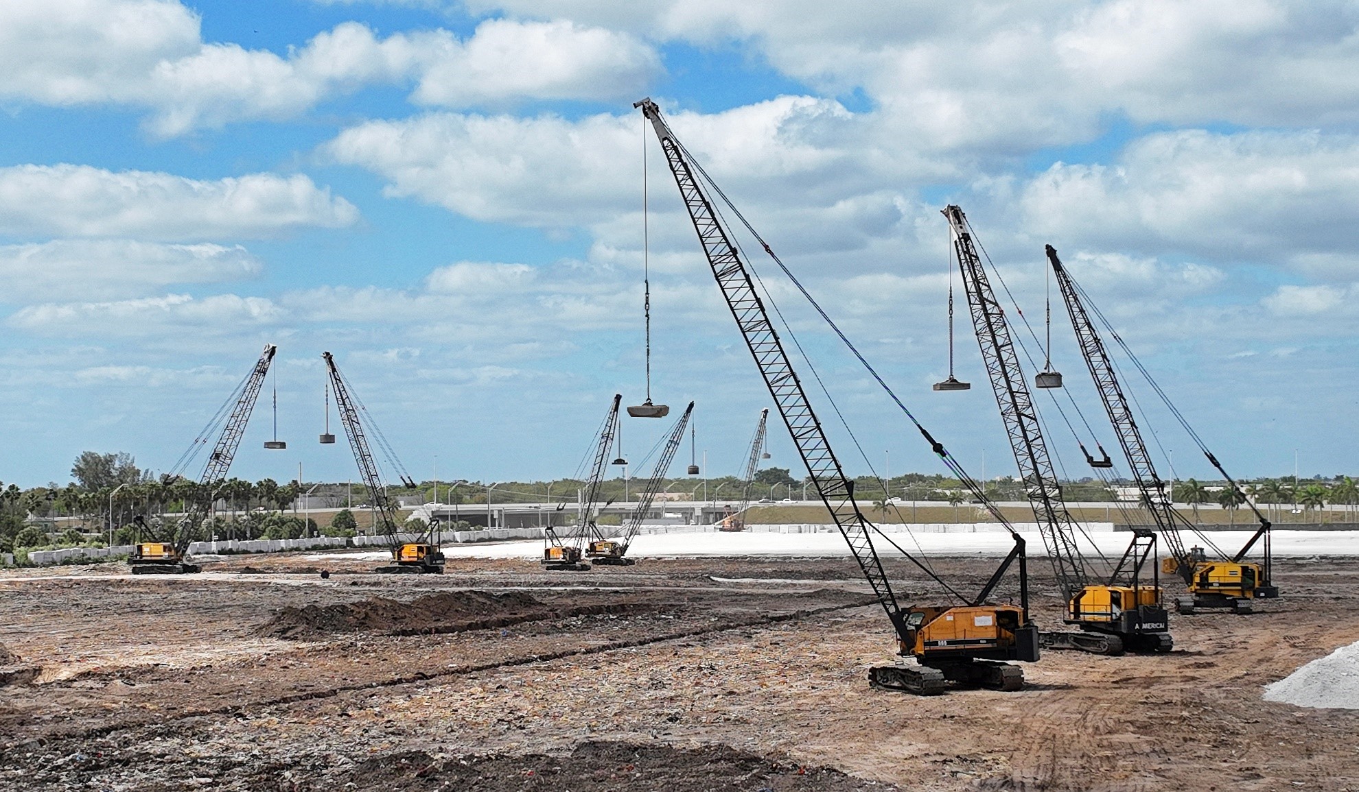 Multiple cranes at work on the same site, Miami Gardens, Florida.  (Courtesy of Densification, Inc.)