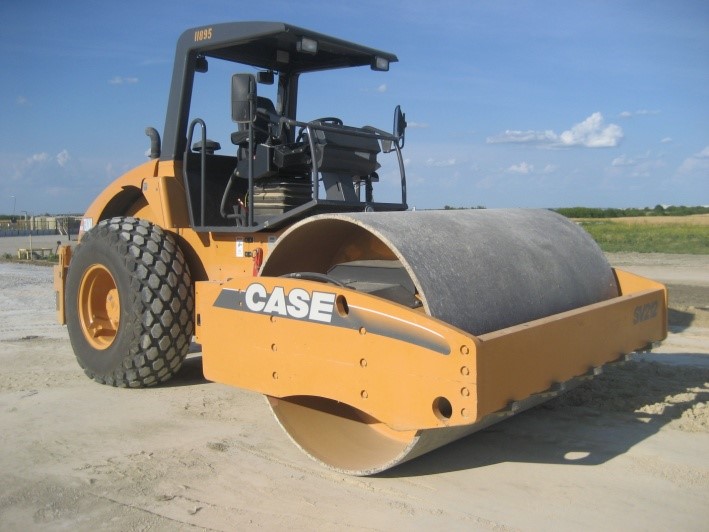 Example of a smooth drum traditional compaction roller. Courtesy of David White, Iowa State University. Example of a smooth drum traditional compaction roller. Courtesy of David White, Iowa State University.