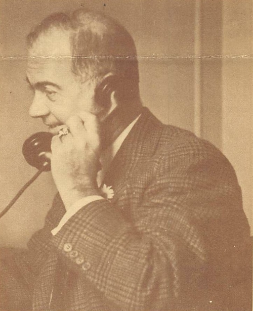 Photo of man on telephone