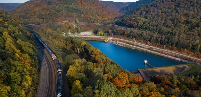 Aerial photograph of Horseshoe Curve