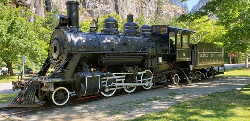 Color photograph of locomotive